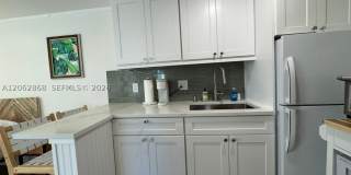 914 N Ocean Breeze Gallery 10
