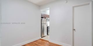 1011 Bay Dr Gallery 6