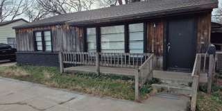 Charming 3-Bedroom, 2-Bath Home with Bonus Living Space Gallery 1