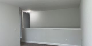 Like new home on cul-de-sac lot with 3 bedrooms, loft and 2.5 bathrooms! Gallery 24