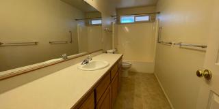 3 bedroom house with garage Gallery 10