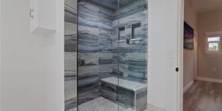100 4TH AVENUE S Gallery 19