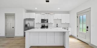 ***August 2026*** Brand New Luxury Build! 5 Bed, 5.5 Bath Townhome! Gallery 11