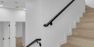 2bed/2.5bath Modern Townhomes! Gallery 219