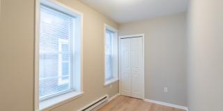 3828 Cambridge St Gallery 9