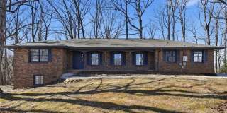 1460 Hillcrest Drive Gallery 1