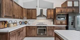 1654 Farmington Circle Gallery 6
