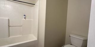 Well maintained home in desirable neighborhood! Gallery 25