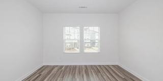 Room in 4 Bedroom Home at Millennium Ave Gallery 24