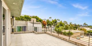 3 Bed 3 Bath Ocean View, Penthouse "Mark Singer" Residence in Downtown Laguna Beach Gallery 39