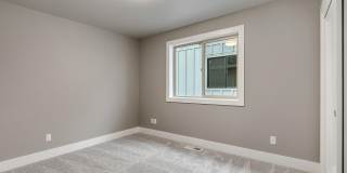 Bethany Stunner - 5 Bedrooms with Main-Level Bed & Bath, Modern Kitchen & Private Fenced Yard Gallery 21