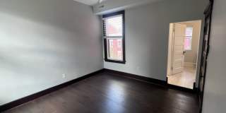 1025 Scott Street Gallery 22