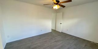 4 Bedroom in Mountain View-11348 E 24th Ln Gallery 13