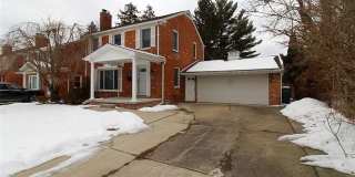 322 Tannahill Street Gallery 1