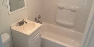 Available Now – 3 Bd, 1 Ba Available Now – 3 Bd, 1 Ba Gallery 6