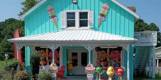 19 ATLANTIC Avenue Gallery 1