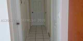 6123 SW 4th Pl Gallery 7