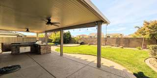 BEAUTIFUL SINGLE-FAMILY HOME IN BLACKSTONE IN EDH! Gallery 46