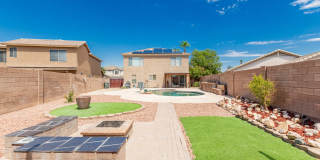 Charming 3 bed, 2.5 bath in El Mirage! W/POOL!! Gallery 35