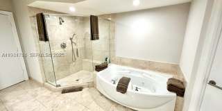 20201 E Country Club Dr Gallery 37