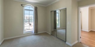 425 Broadway Apartments Gallery 16