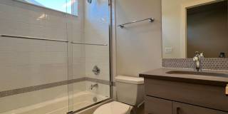 Modern 3B/4B Condo- Available June 10th Modern 3B/4B Condo- Available June 10th Gallery 15