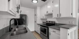 8011 W. Romaine Street Gallery 21
