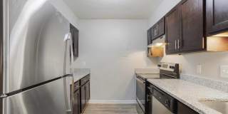 The Onyx Hoover Apartments Gallery 29