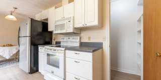 Spacious ranch close to campus Gallery 27