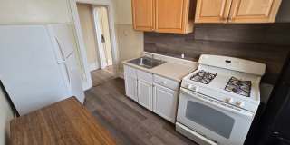 1231 N 54th Street Gallery 9