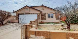 NORTH WEST 3/BD 2/BA 2/CG House Gallery 42