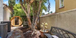12 Minori Gallery 21