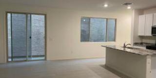 Beautiful 4Bdm 2.5Ba Home, Centrally located! Gallery 10