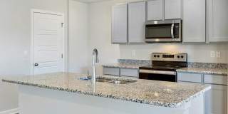 IMMACULATE 3 BEDROOM READY TO MOVE IN Gallery 4