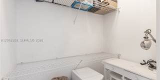 1241 14th St Gallery 13