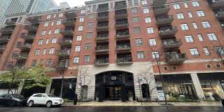 33 W Huron Street unit: 810 Gallery 1