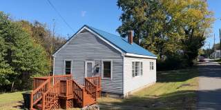 2 Bedroom House Near University of Lynchburg Gallery 1