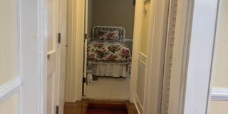 Knoxville 37917 - Available Now! 2 bedroom, 1 bath home - Contact Lisa Vineyard 865-216-9334 Gallery 20
