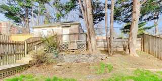 NW DC locale...3 level - 2 bed + Den with 2.5 & off street parking  - 16 months only Gallery 38