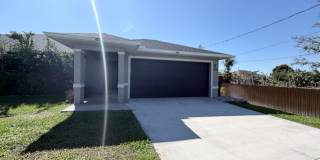 Half off First Month's Rent!!! 2/2 plus Bonus Room Gallery 1