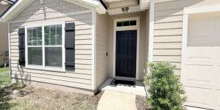 Spacious 4BR Home with Large Fenced Yard & Community Pool Gallery 3