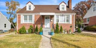 121 ONONDAGA Drive Gallery 3