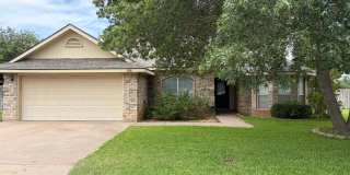 3/2/2 REMODELED BATHROOMS!  Beautiful! Gallery 1