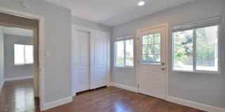 3 Bedroom 2 bath Home, 2 Car garage, Air Conditioned Gallery 16