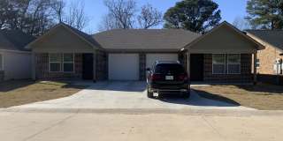 211 Isabella St Gallery 1