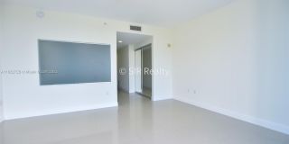 2950 NE 188th St Gallery 10