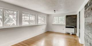 Charming Historic Carriage Home Steps from Pearl Street - Boulder Living at Its Finest! Gallery 6