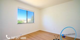 Glen Cove! Newly remodeled three bedroom, two and half bathrooms available now Gallery 28