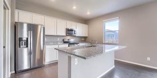 Gorgeous 4 bed, 3 bath, loft and an office! Gallery 1