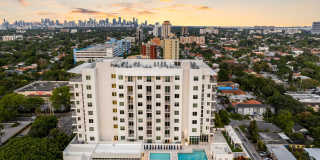 The Mile Coral Gables Gallery 29